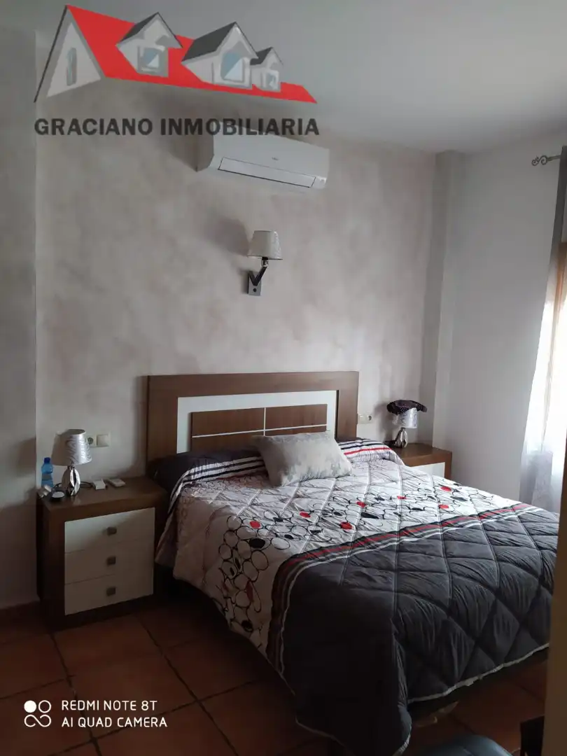 Dormitori de Casa adosada en venda en Villaverde de Guadalimar amb Aire condicionat, Jardí privat i Terrassa