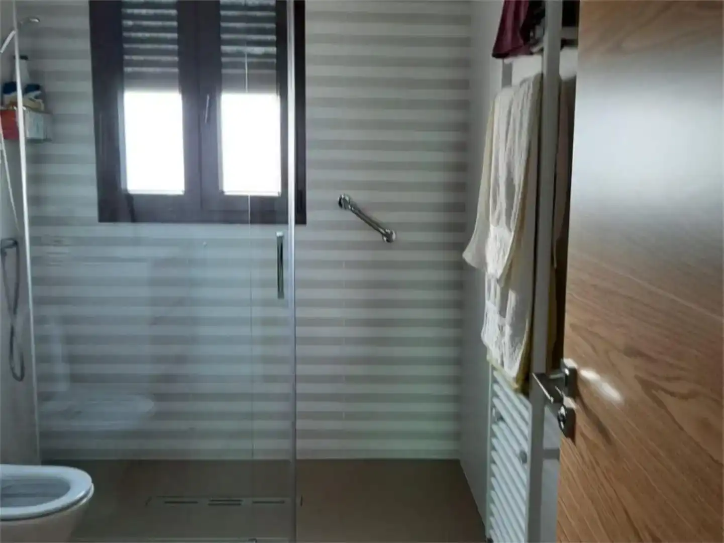 Bany de Casa o xalet en venda en Ponferrada amb Jardí privat, Parquet i Traster