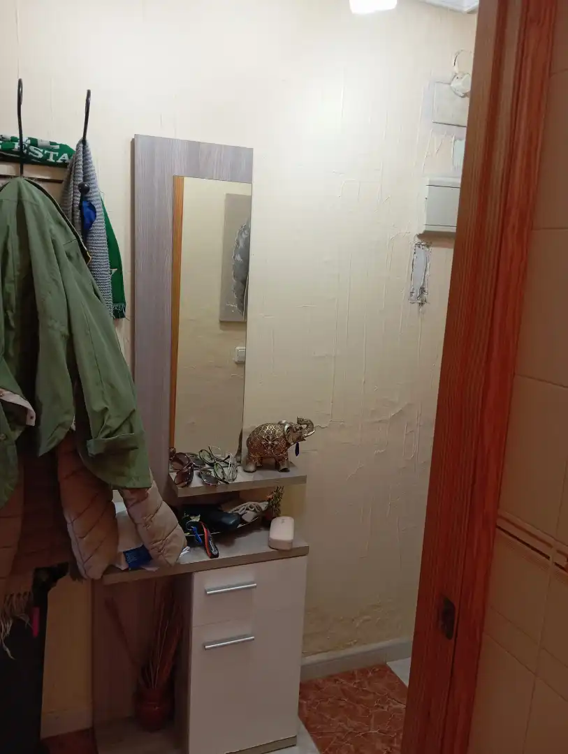 Flat for sale in Sevilla  with Air Conditioner, Private garden and Furnished