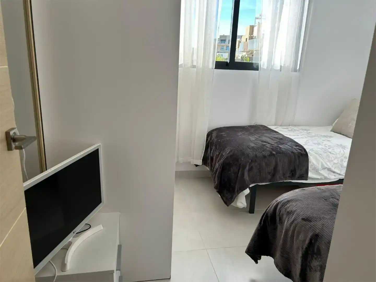 Schlafzimmer von Wohnung zum Verkauf in Orihuela mit Klimaanlage, Schwimmbad und Balkon