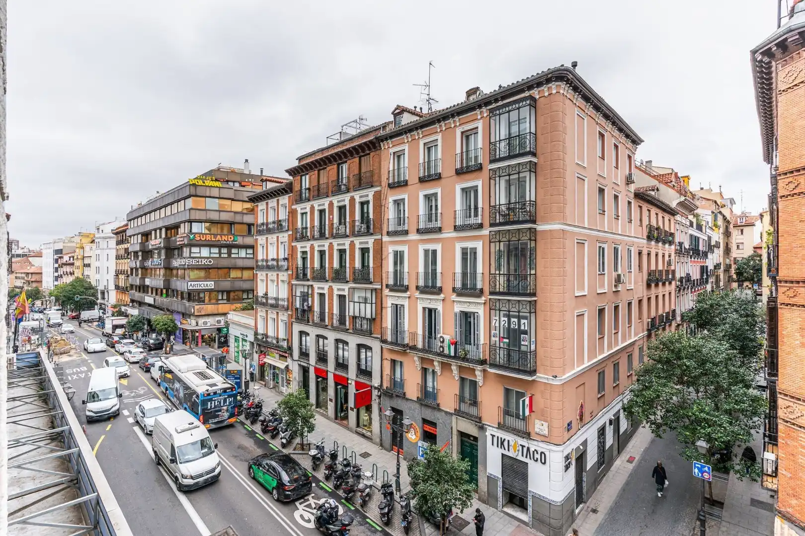 Außenansicht von Wohnung zum Verkauf in Madrid mit Klimaanlage, Heizung und Abstellraum