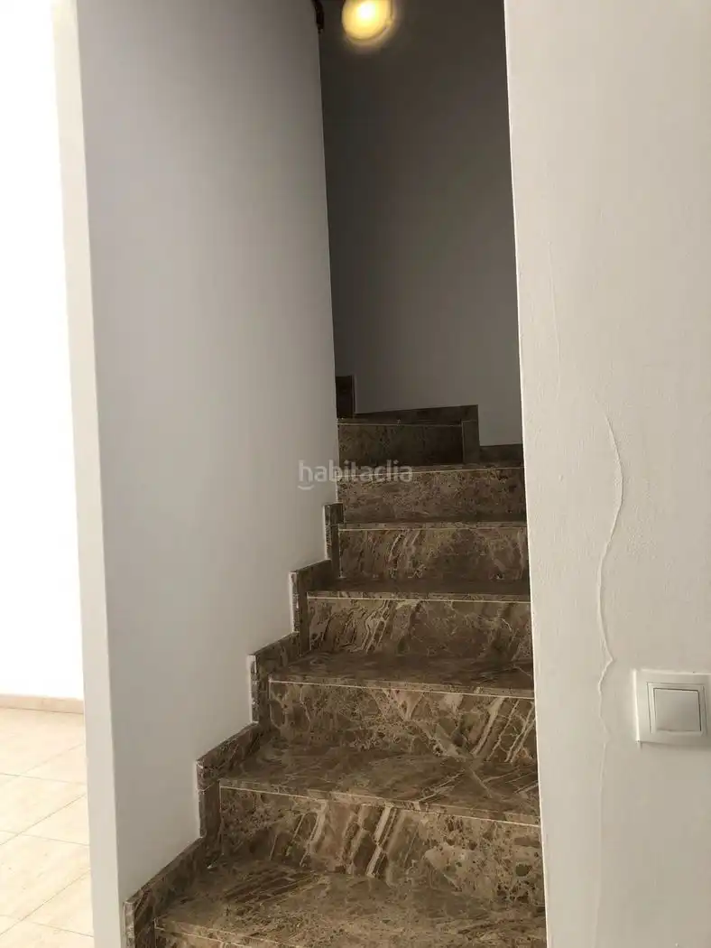 Adosado con piscina en venta en Carrer Islàndia 21, imagen 3
