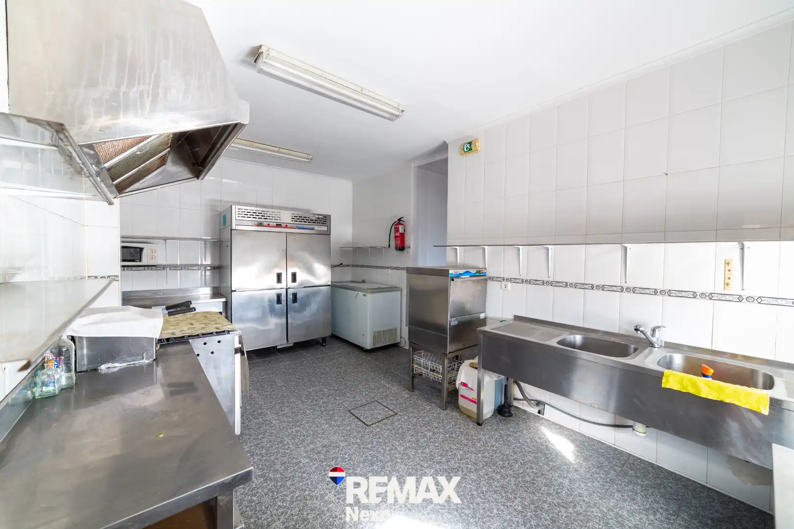 Kitchen of Buildings for sale in San Llorente