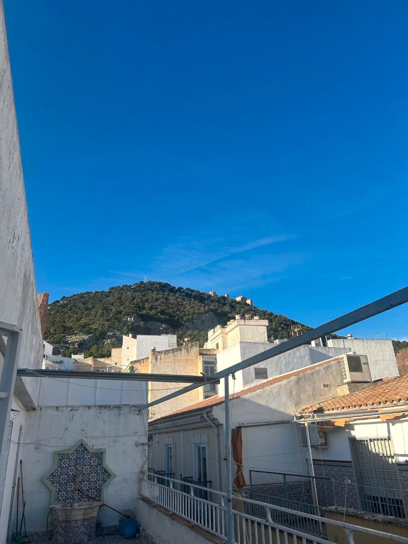 Vista exterior de Àtic en venda en  Jaén Capital amb Calefacció, Terrassa i Moblat