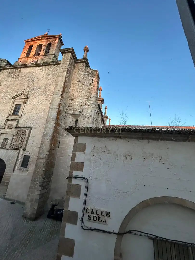 Vista exterior de Edifici en venda en Trujillo