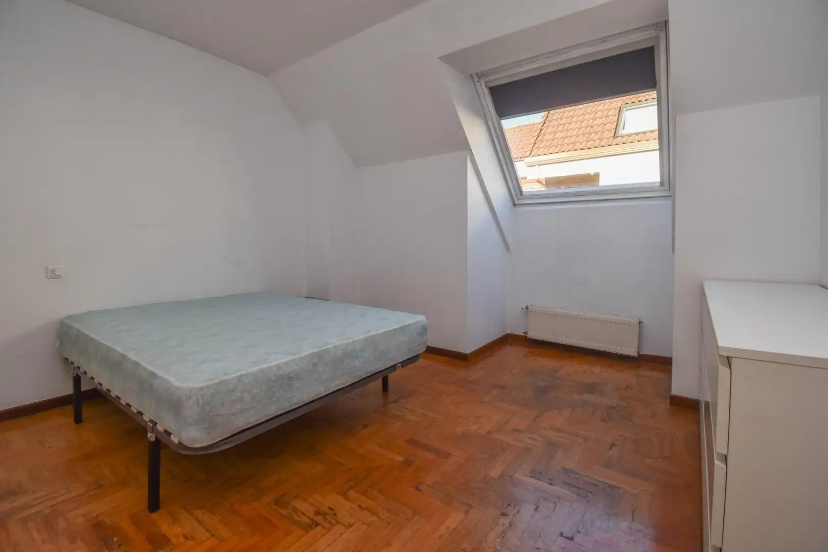 Dachboden zur Miete in Cambre