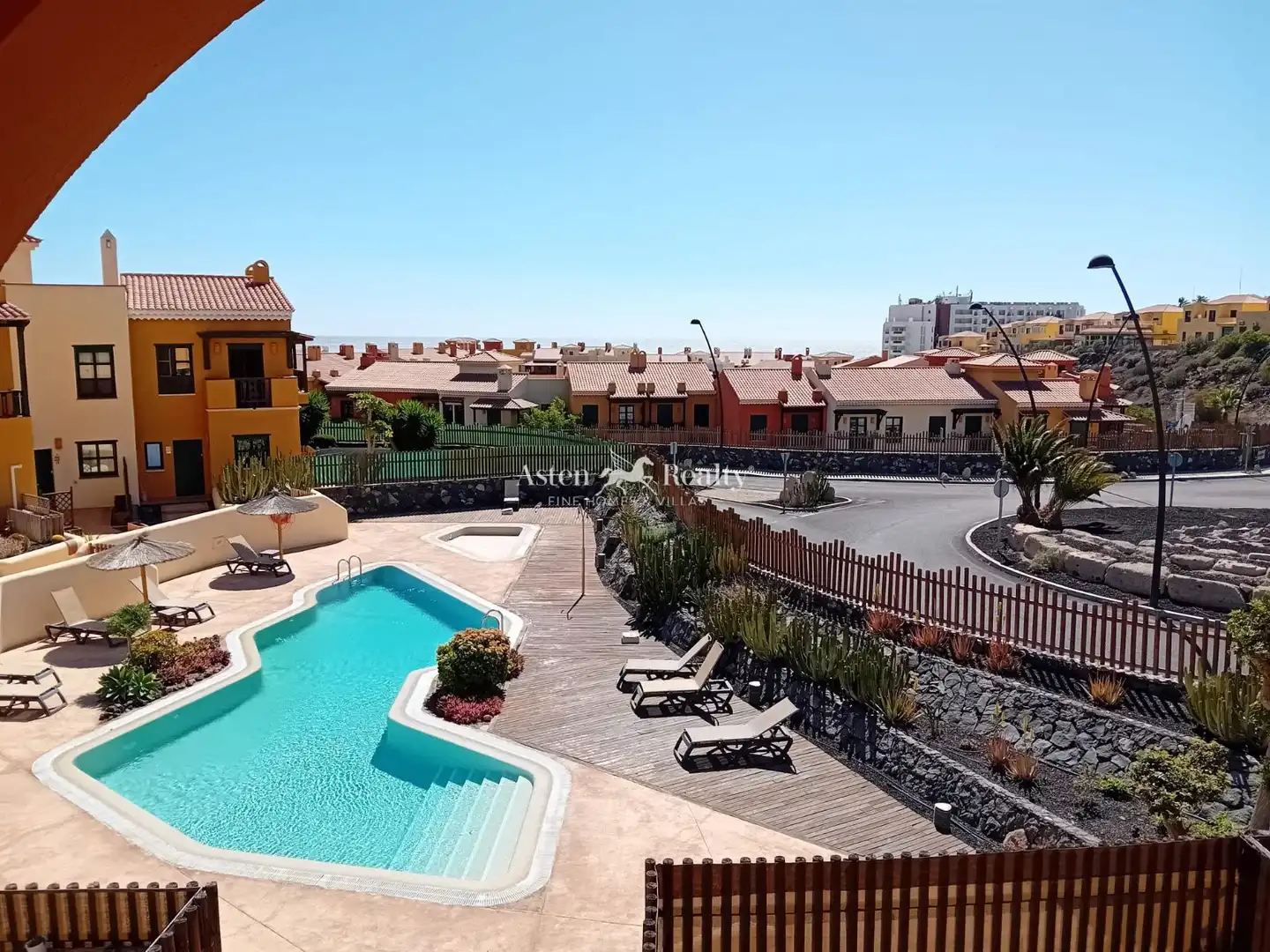 Vista exterior de Casa adosada en venda en Golf del Sur - Amarilla Golf 