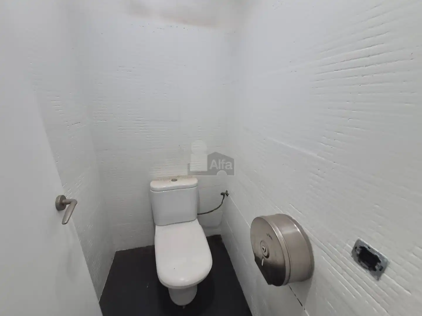 Baño de Local de alquiler en Tavernes Blanques con Aire acondicionado y Calefacción