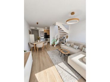 Duplex con ascensore in vendita a Calle Sant Marti 22