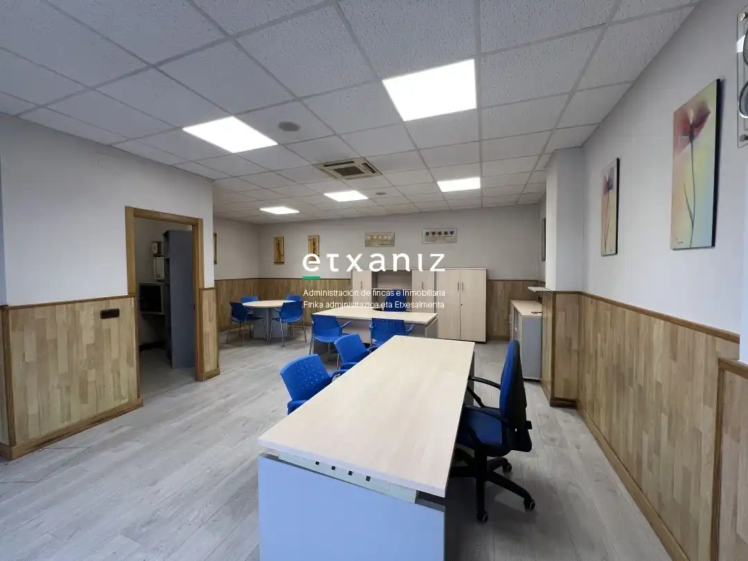 Commercial properties for sale in Lasarte-Oria  with Air Conditioner