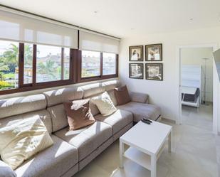 Living room of Attic for sale in Marbella  with Air Conditioner, Heating and Private garden