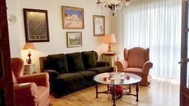 Flat with lift to rent in Altamira, imagen 2