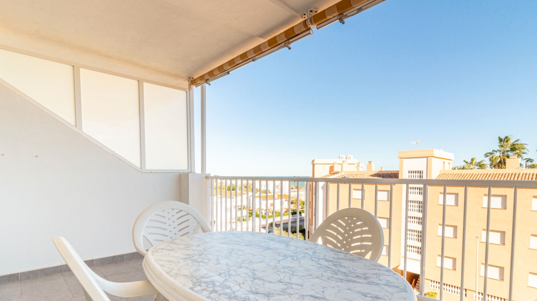 Terraza de Apartamento en venta en Piles con Aire acondicionado, Calefacción y Jardín privado