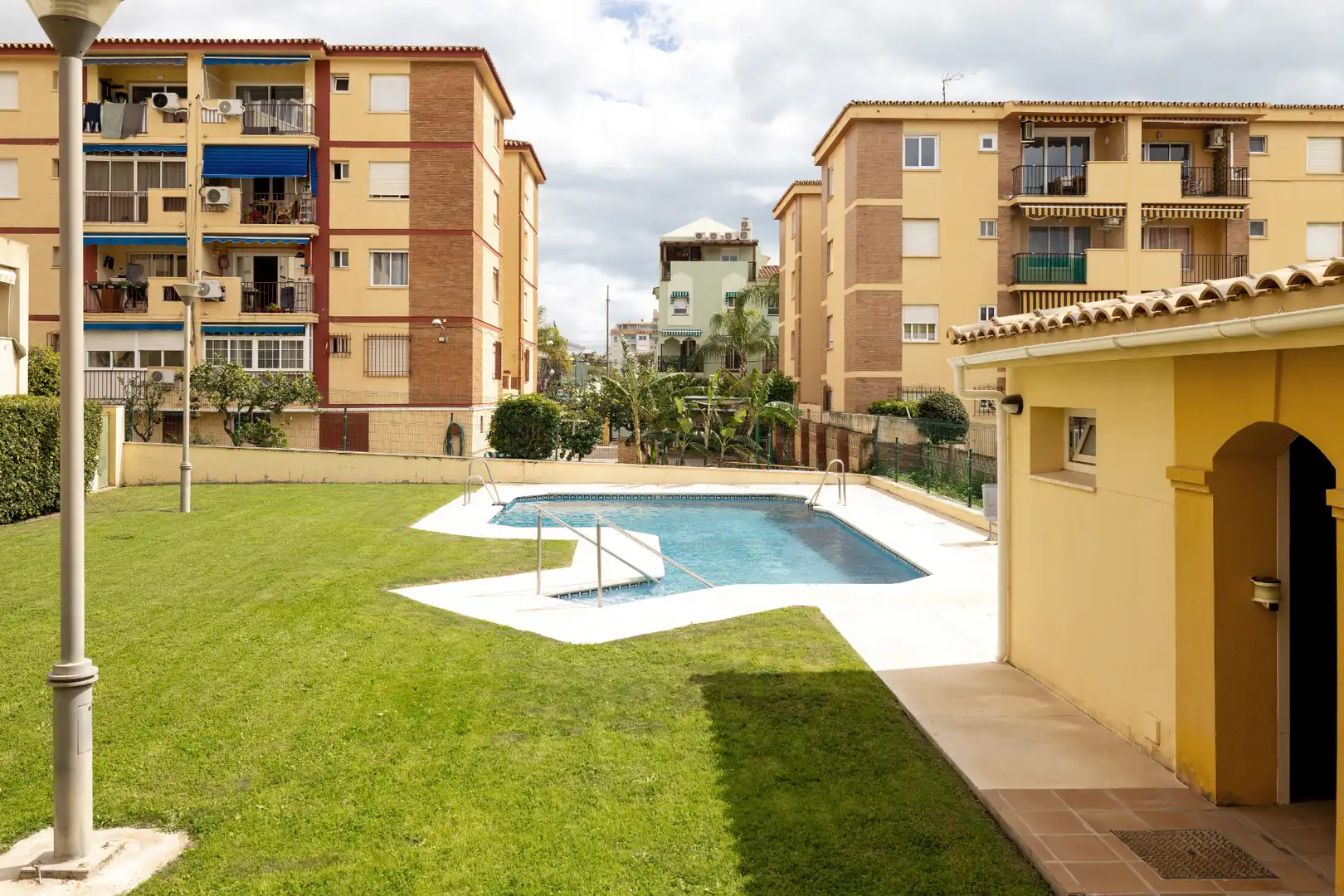 Piscina de Àtic en venda en Rincón de la Victoria amb Calefacció, Terrassa i Internet