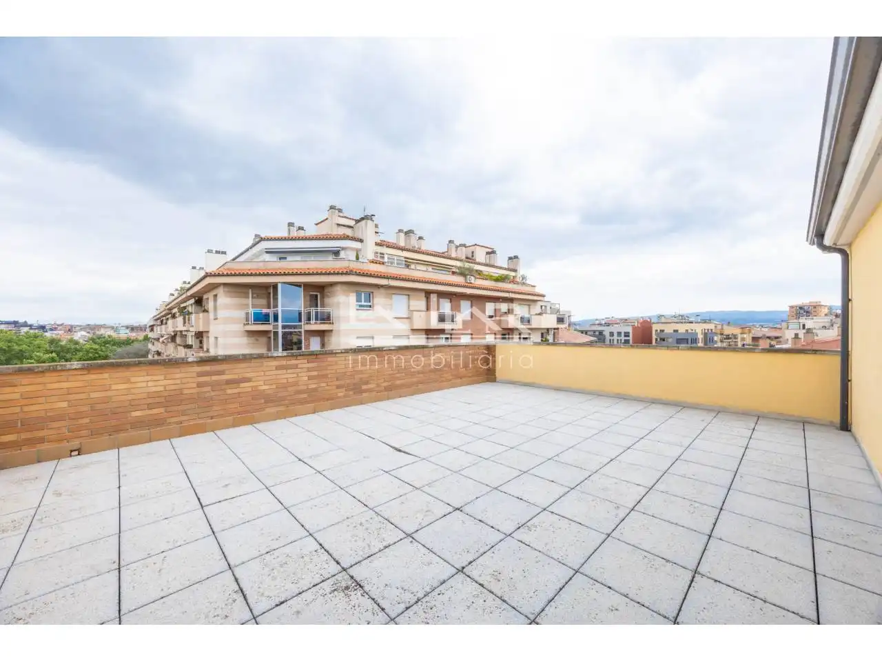 Terraza de Ático en venta en Vic con Calefacción, Terraza y Trastero