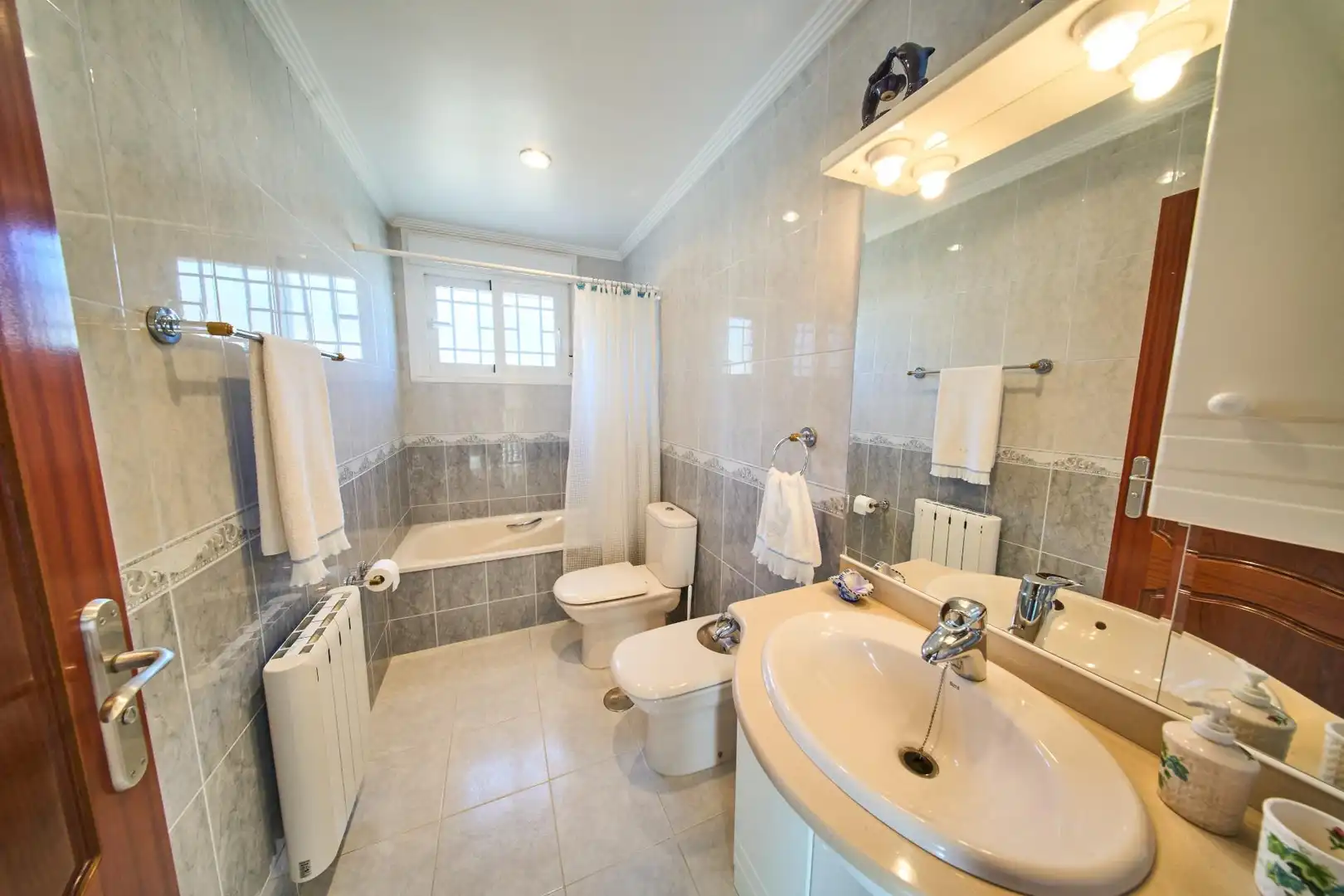 Baño de Casa o chalet en venta en Dílar con Aire acondicionado, Calefacción y Jardín privado