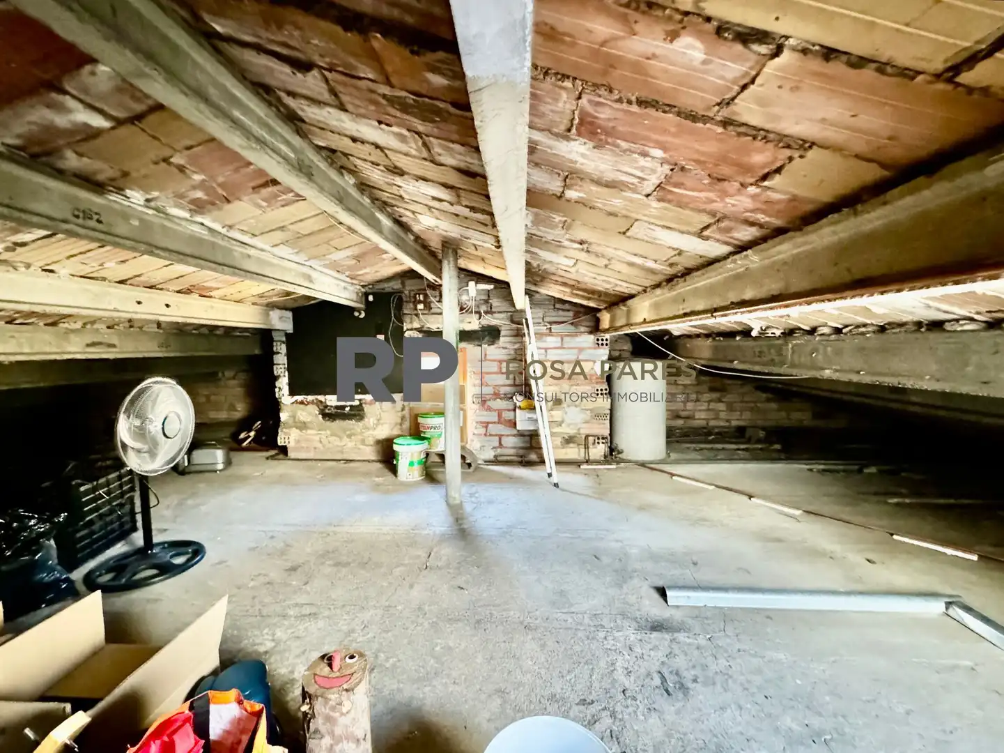 Flat for sale in Manlleu  with Heating