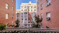 Exterior view of Flat for sale in  Madrid Capital  with Terrace and Balcony