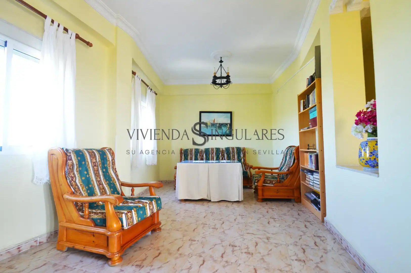 Sala d'estar de Pis en venda en Sevilla amb Aire condicionat