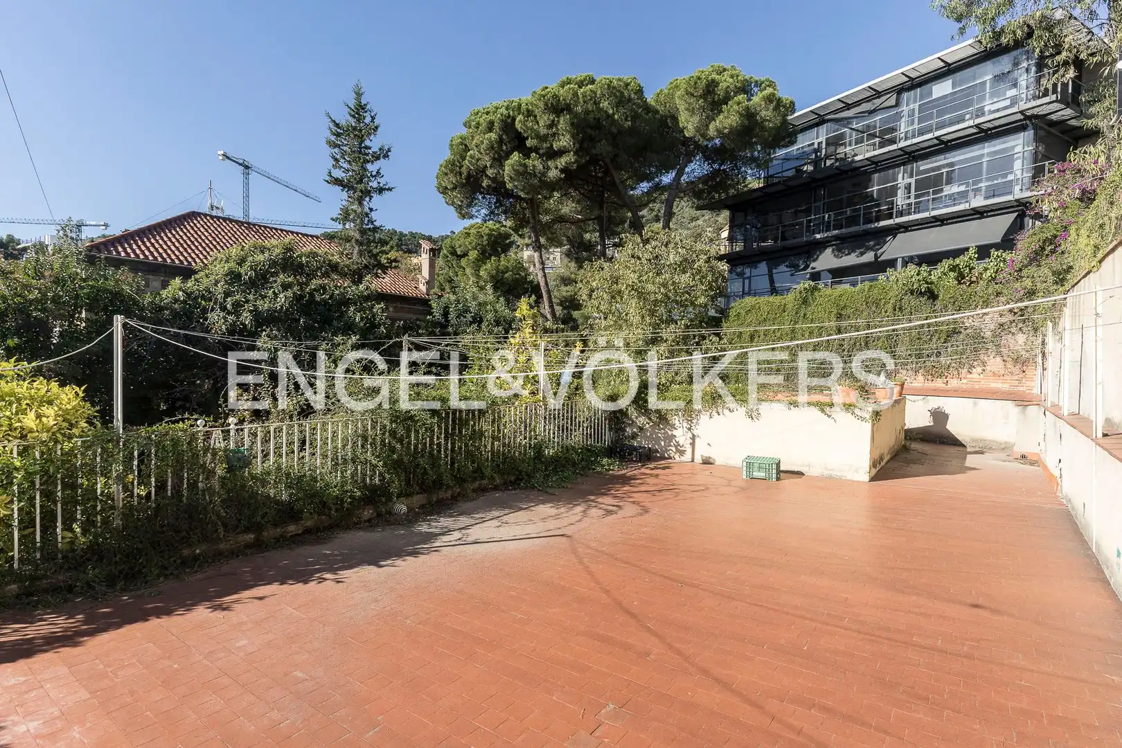 Terrassa de Casa o xalet en venda en Barcelona amb Calefacció, Jardí privat i Terrassa