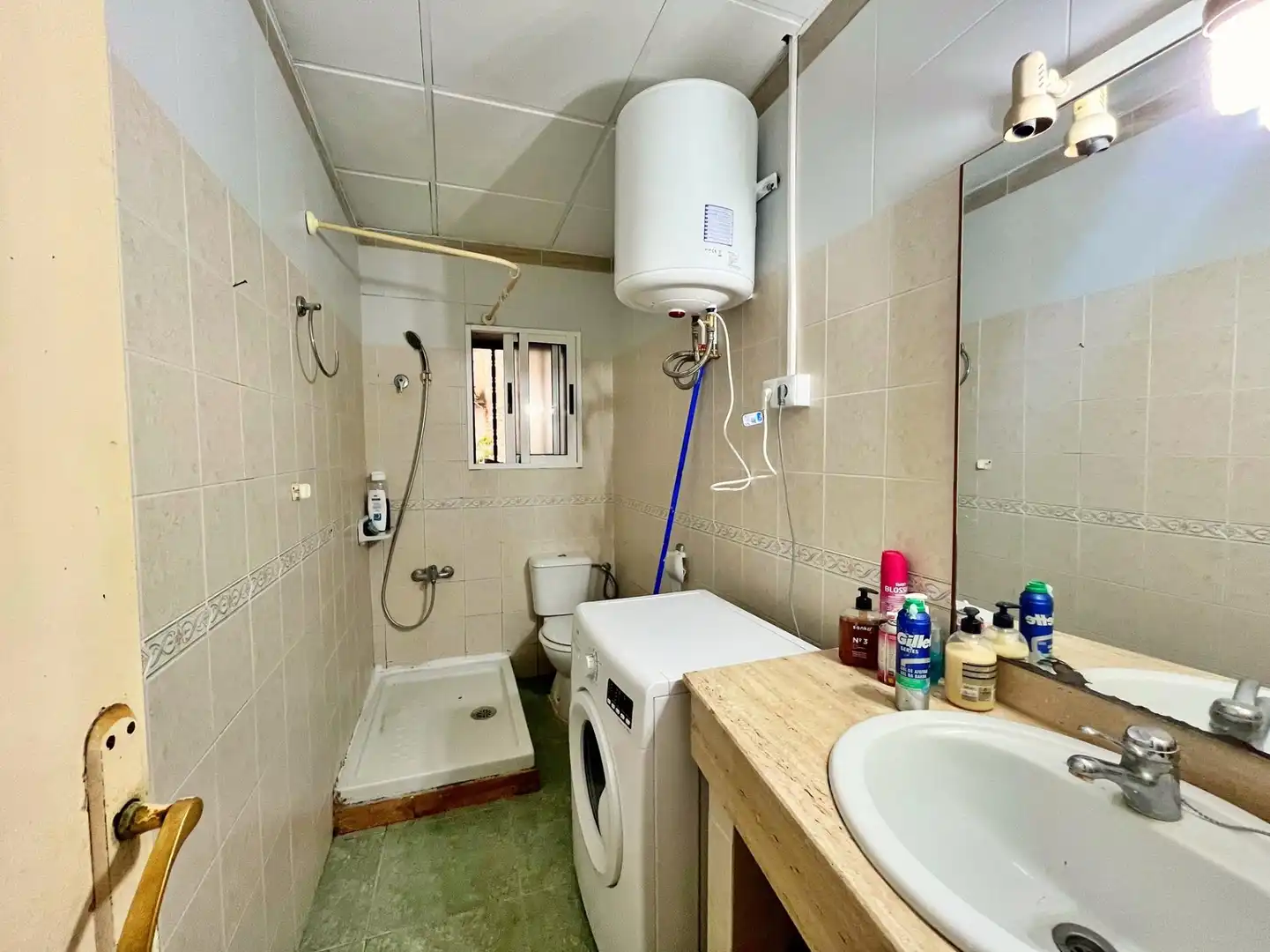 Bathroom of Ground floor for sale in Tortosa