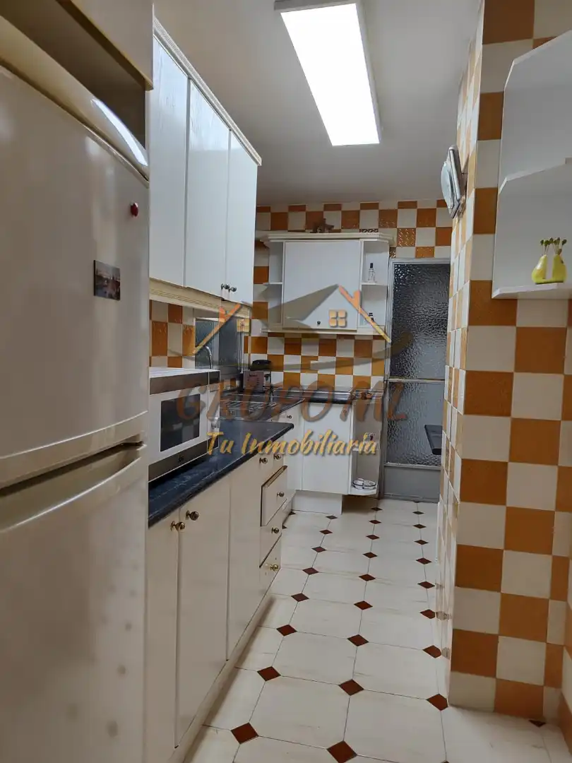 Wohnung mit Terrasse zur Miete in Avenida de Andalucía, imagen 3