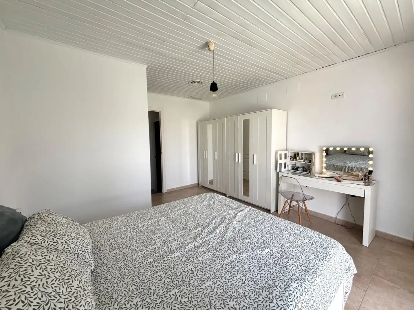Dormitori de Casa o xalet en venda en Sabadell amb Aire condicionat, Terrassa i Balcó