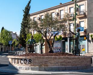 Vista exterior de Àtic en venda en Yuncos amb Terrassa