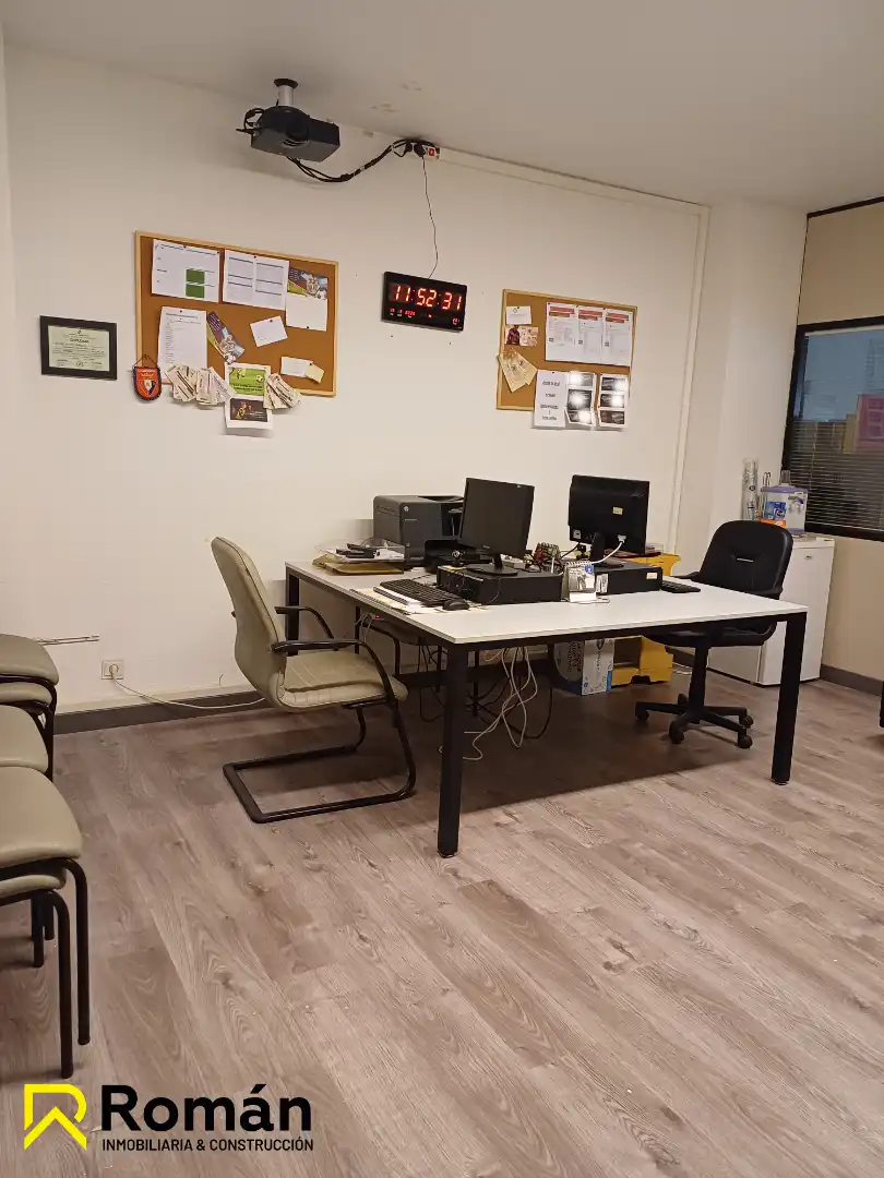 Office for rent in  Pamplona / Iruña  with Heating and Furnished