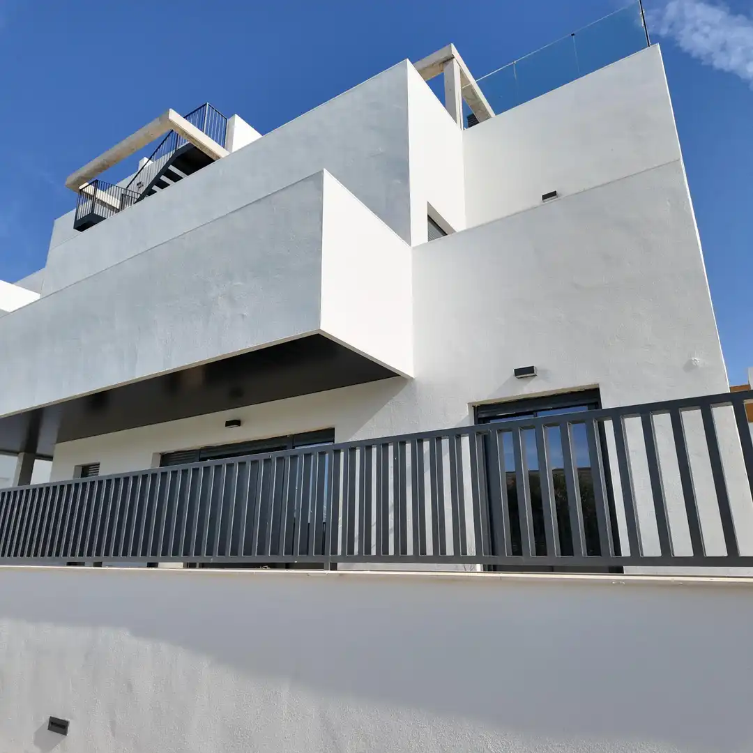Vista exterior de Pis en venda en Córdoba amb Calefacció, Jardí privat i Parquet