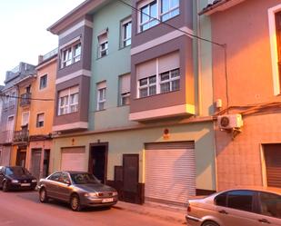 Exterior view of Flat for sale in Alzira  with Air Conditioner, Terrace and Furnished