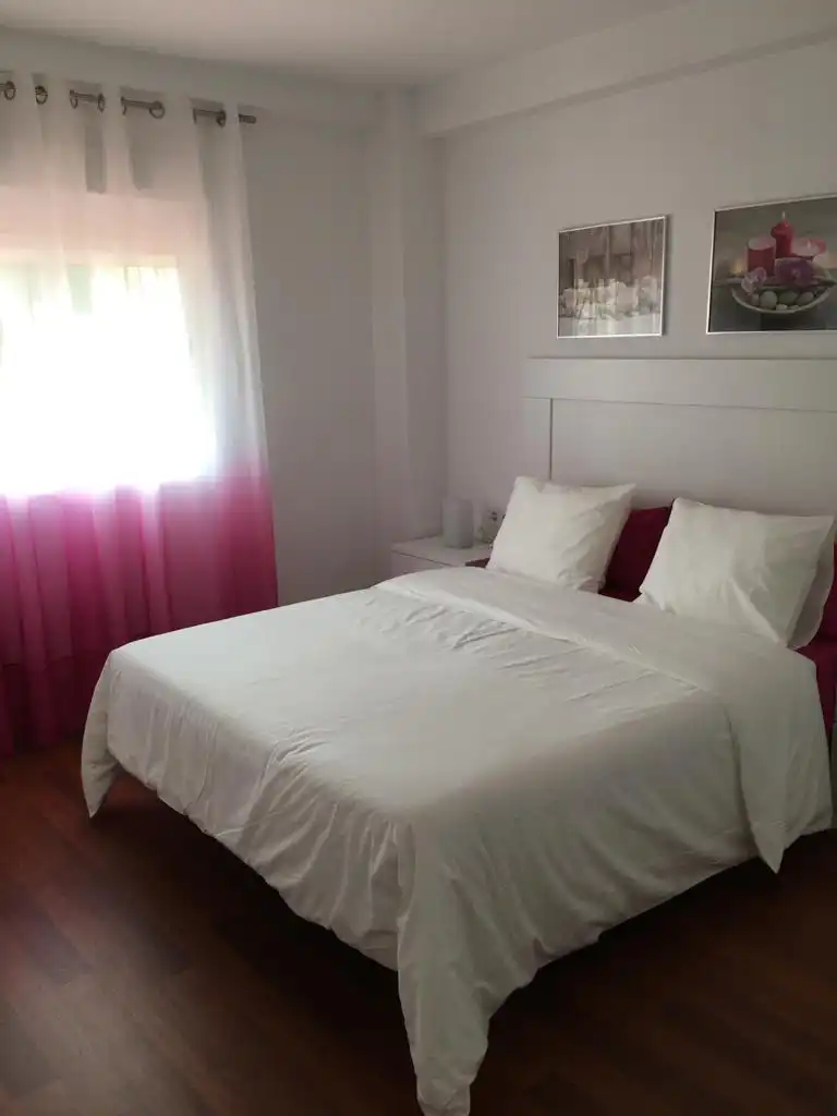 Habitación de Piso de alquiler en Málaga con Aire acondicionado, Amueblado y Horno