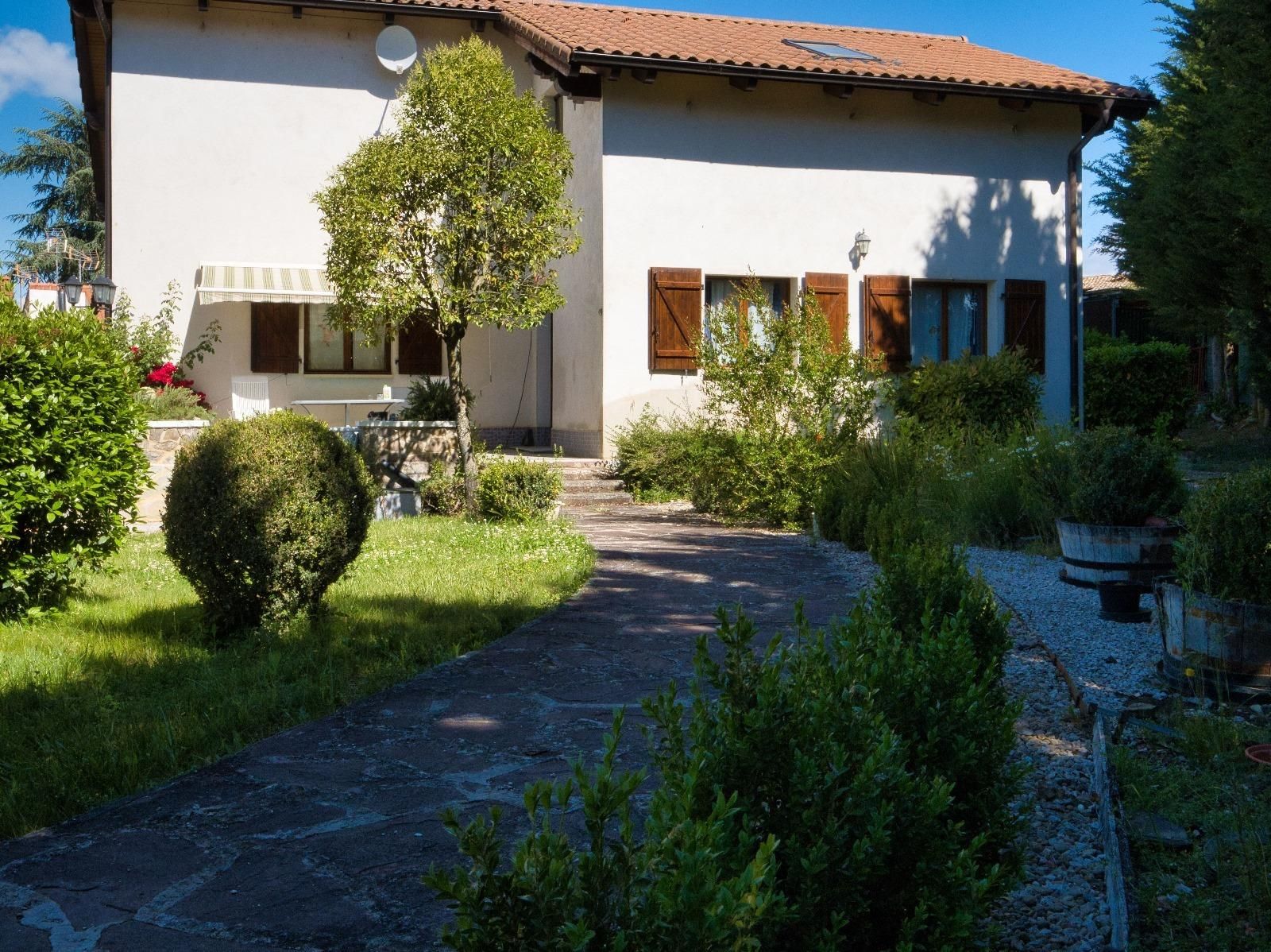 Jardí de Finca rústica en venda en Lónguida / Longida