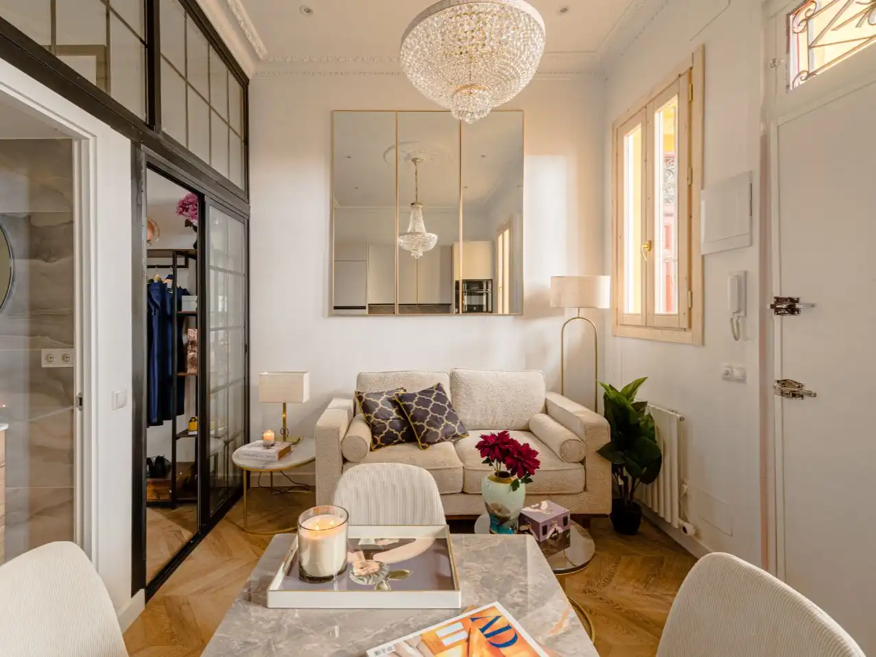 Wohnzimmer von Wohnung zum Verkauf in  Madrid Capital mit Klimaanlage