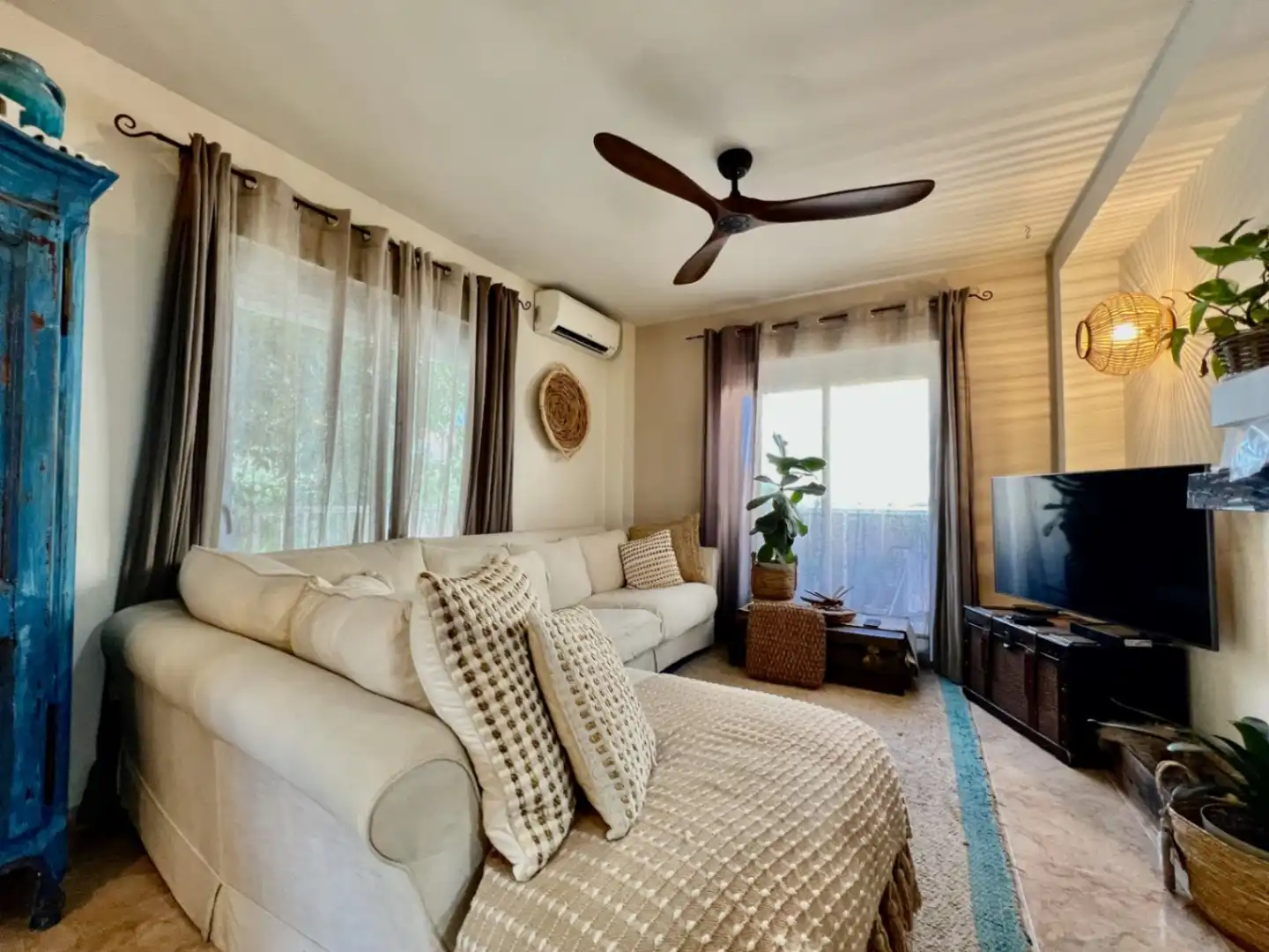 Living room of Flat for sale in Jávea / Xàbia  with Air Conditioner and Balcony