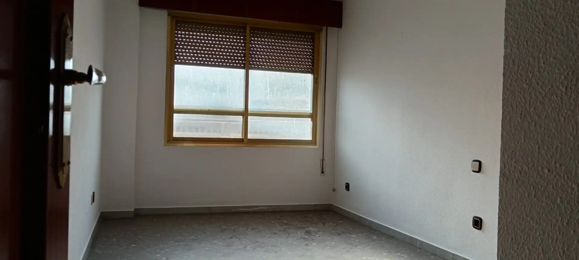 Bedroom of Flat for sale in Zaragoza  with Air Conditioner, Terrace and Storage room