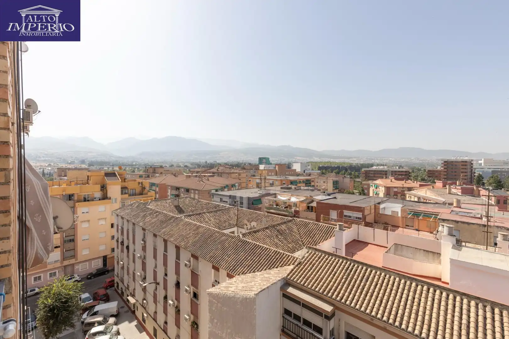 Vista exterior de Piso en venta en Granada