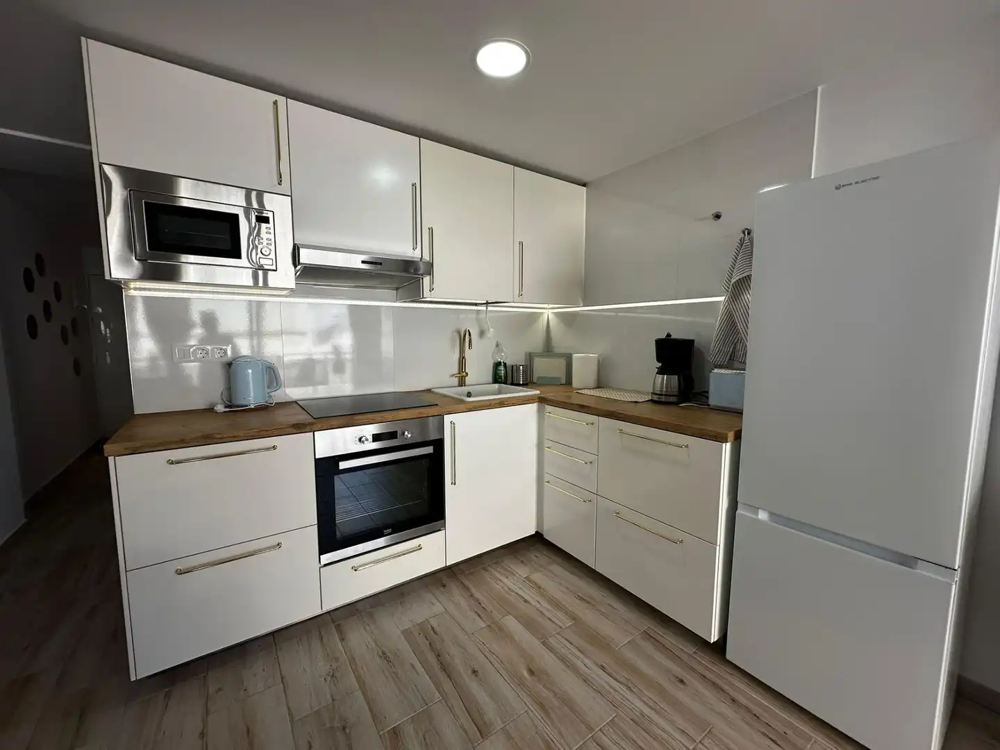 Cuina de Apartament de lloguer en San Bartolomé de Tirajana amb Calefacció, Moblat i Balcó