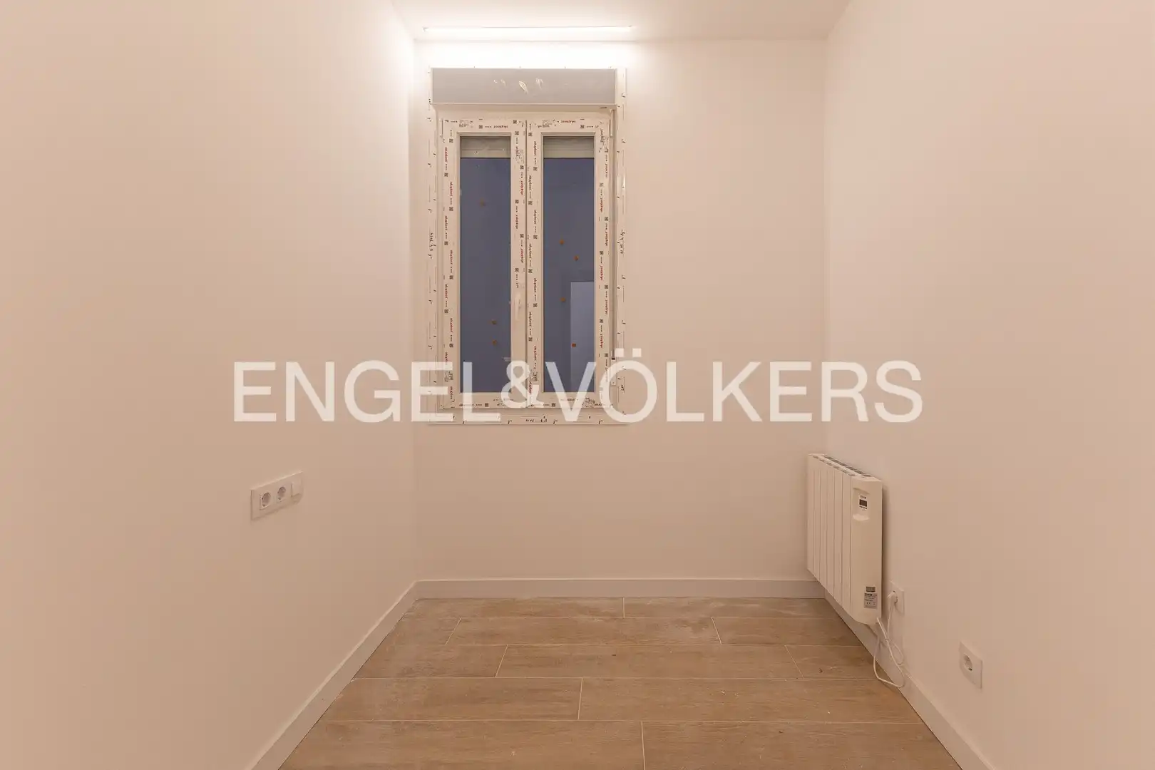 Balcony of Flat for sale in Madrid  with Air Conditioner and Heating