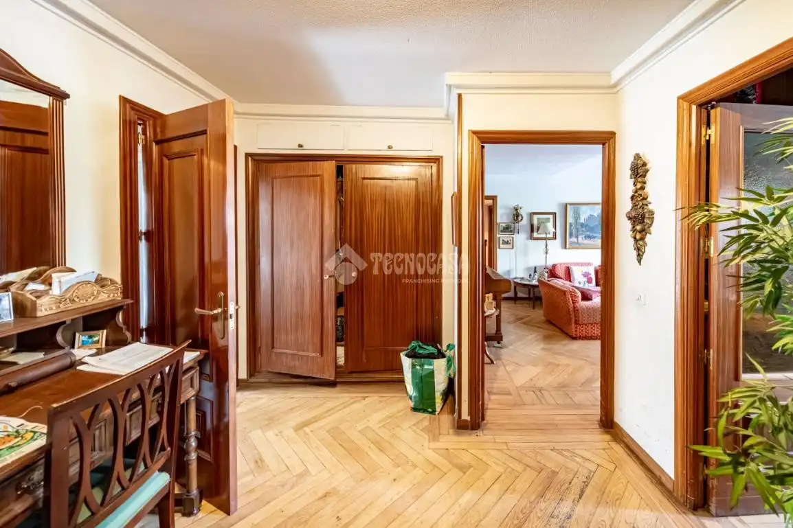 Flat for sale in Madrid  with Heating