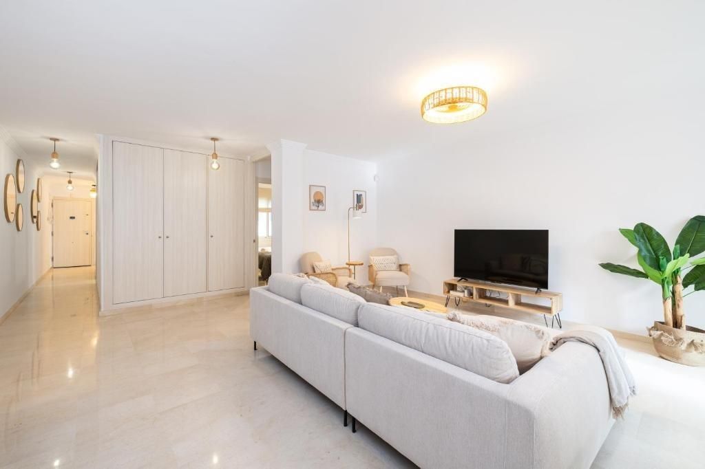 Living room of Apartment for sale in Fuengirola  with Air Conditioner, Heating and Terrace