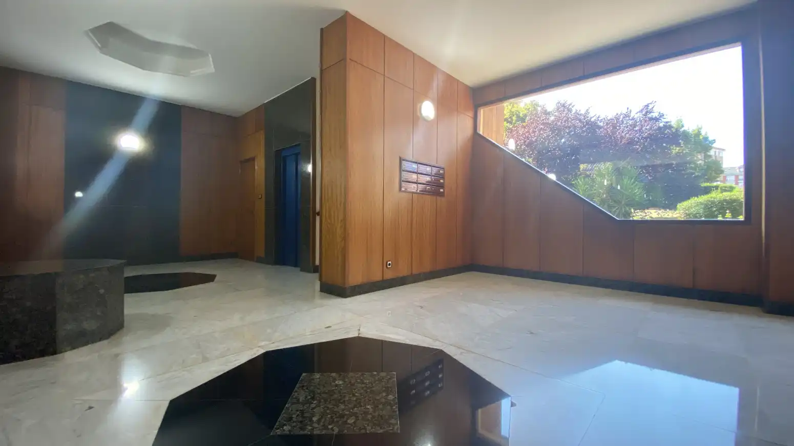 Wohnung zum Verkauf in Santander mit Heizung, Privatgarten und Terrasse