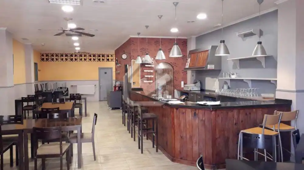 Business premises for sale in Ondara
