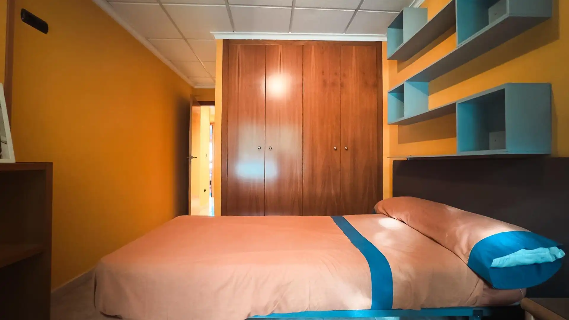 Bedroom of Flat for sale in Planes  with Air Conditioner, Furnished and Balcony