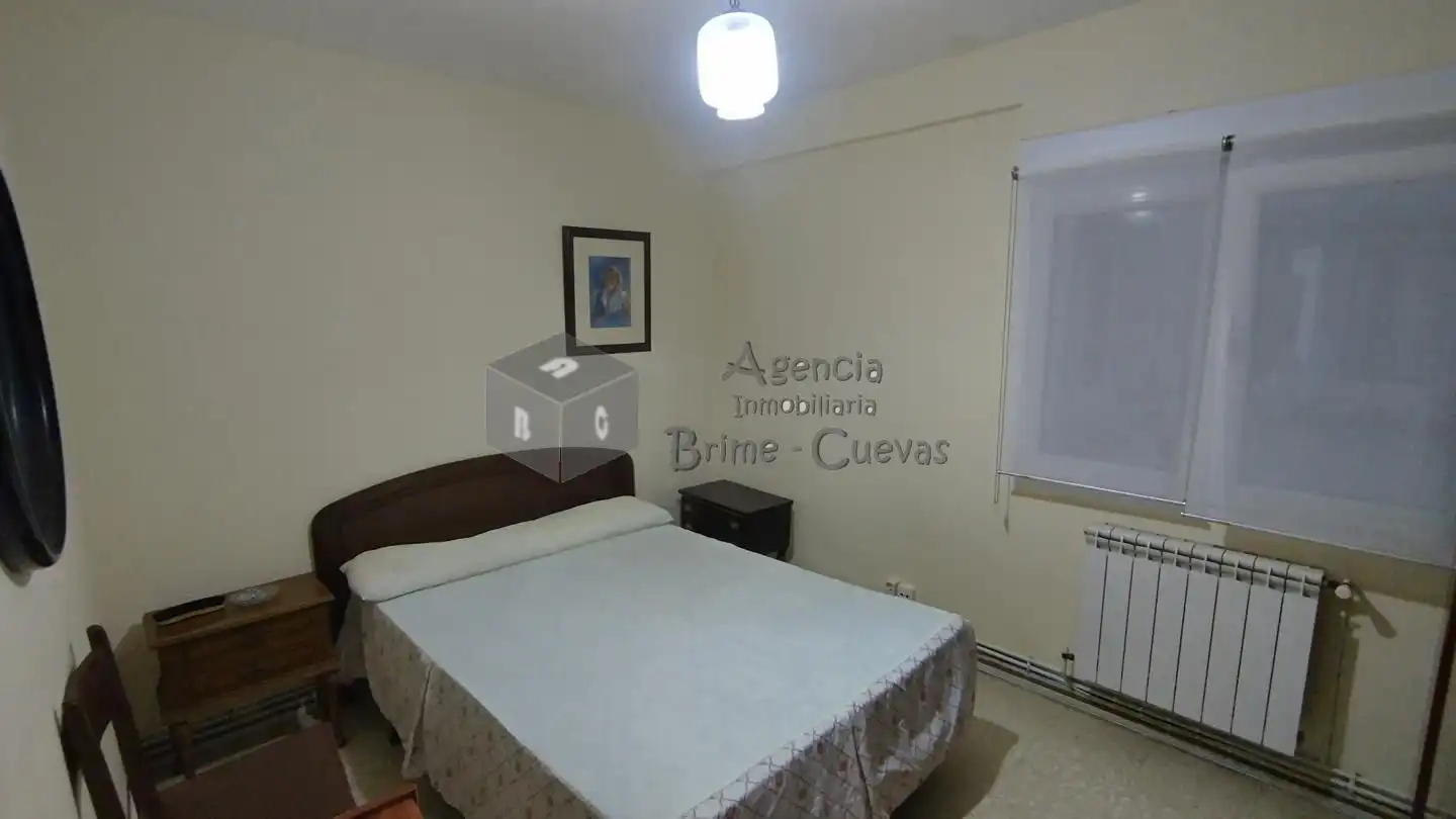 Schlafzimmer von Wohnung zum Verkauf in Oviedo  mit Heizung