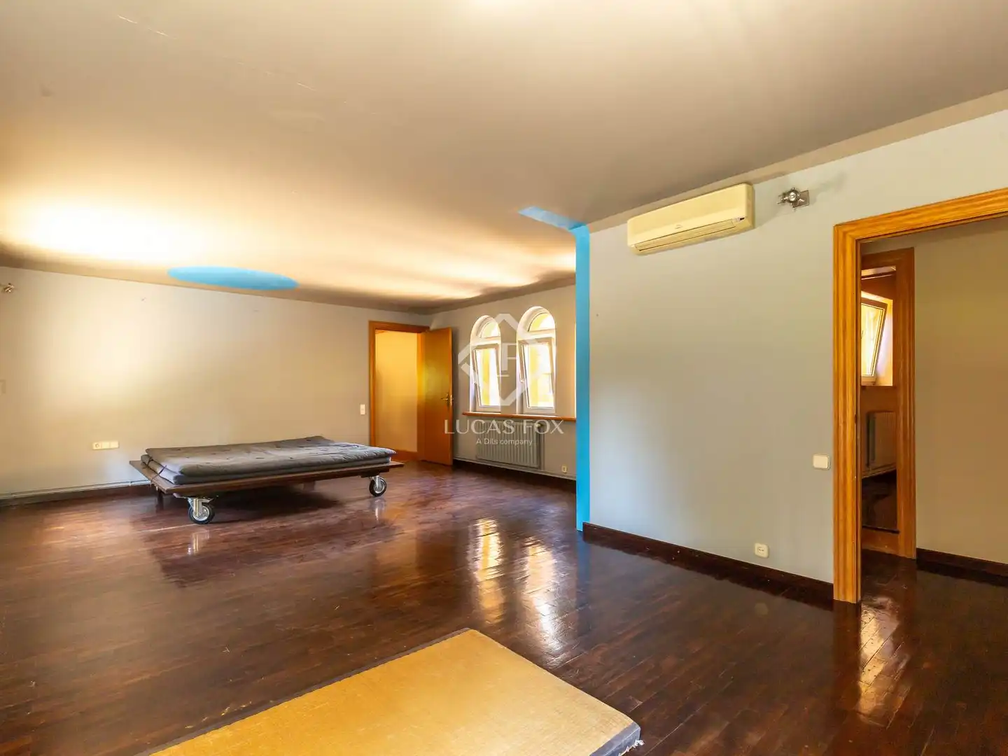 Houses for sale in Esplugues de Llobregat  with Air Conditioner, Heating and Private garden