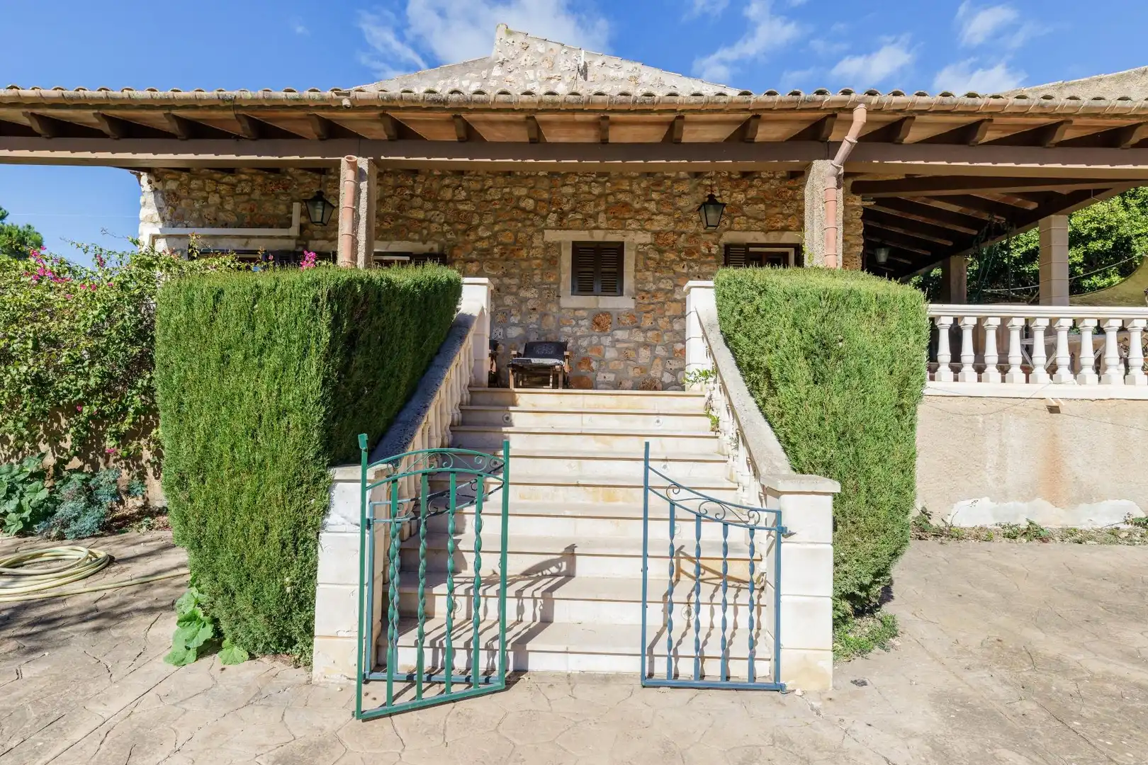 Außenansicht von Haus oder Chalet zum Verkauf in Manacor mit Klimaanlage, Privatgarten und Terrasse