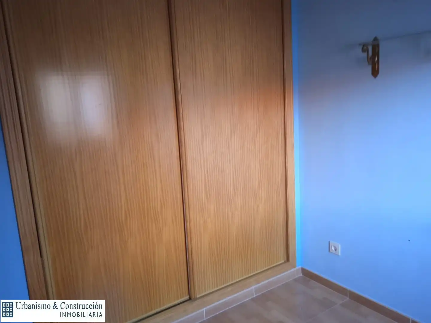 Schlafzimmer von Einfamilien-Reihenhaus zum Verkauf in Piedrabuena mit Klimaanlage, Parkett und Terrasse