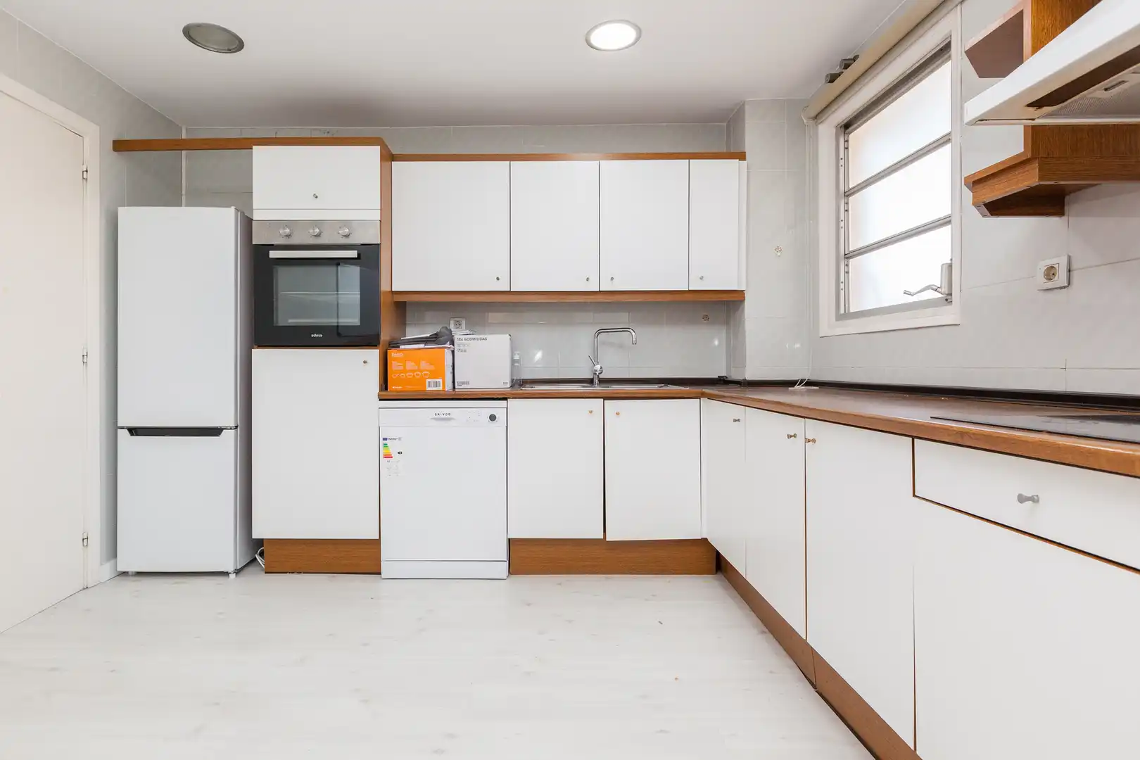 Wohnung zur Miete in Calle del Pisuerga, La Maternitat i Sant Ramon