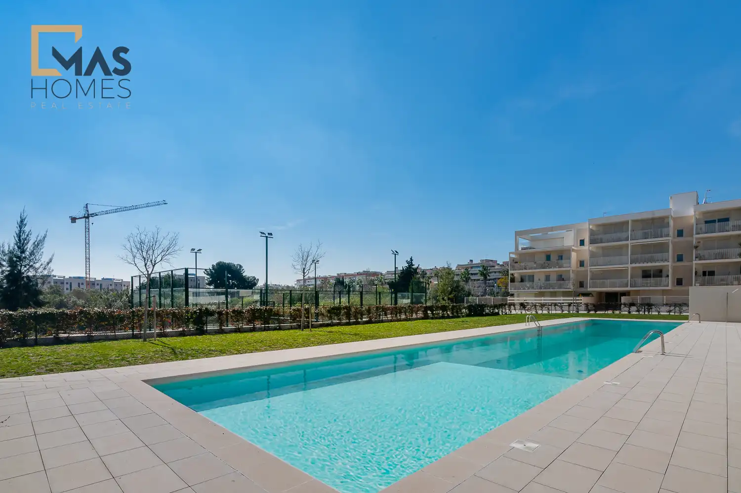 Piscina de Ático en venta en Salou con Aire acondicionado, Calefacción y Jardín privado